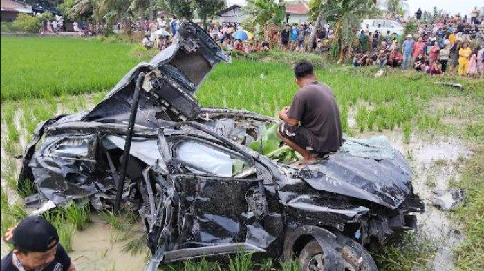 Satu Keluarga ditabrak Kereta Api di Medan Lubuk Pakam, berikut kronologi dan daftar nama korban yang tewas.